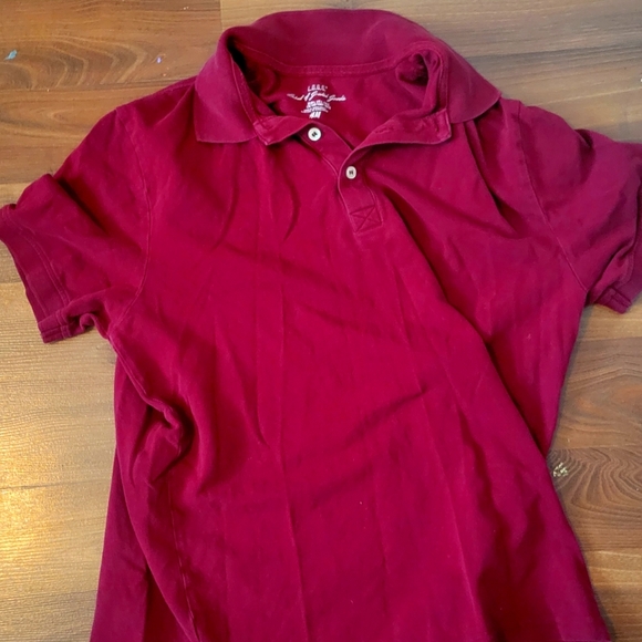 Casual red polo style short - Picture 1 of 3
